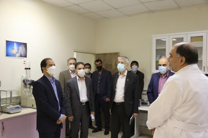 بازدید معاون محترم پژوهشی وزارت علوم و رئیس محترم دانشگاه از آزمایشگاه علوم شناختی